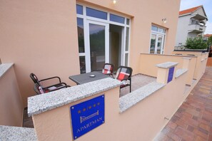 Estudio (Comfort Studio Apartment with Terrace) | Balcón