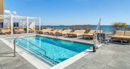 Designer Oceanfront Retreat Featured in Architectural Digest ☀ Steps from Beach