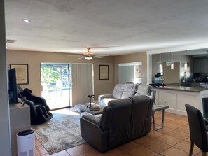 Interior - Canal home with dock and pool located off the  Caloosahatchee in Cape Coral (Cape Coral)