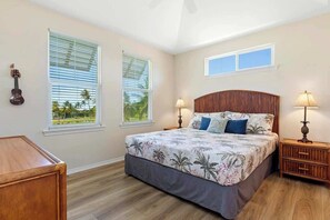 3 bedrooms, iron/ironing board, WiFi, bed sheets - Spacious 2BR condo with lanai & pool (Waikoloa Village)