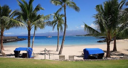 Private Location, Mauna Lani Beach Club Access, Great Pool