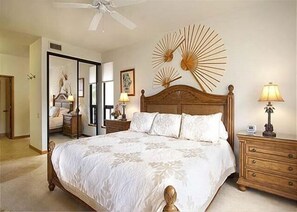2 bedrooms, desk, iron/ironing board, WiFi - Waikoloa retreat with pool & tennis courts (Waikoloa Village)