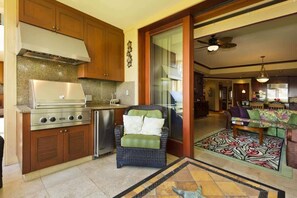 Interior - Family retreat with beach club access & pool (Waikoloa Village)