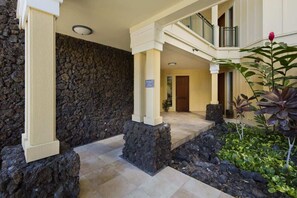 Exterior detail - Family retreat with beach club access & pool (Waikoloa Village)