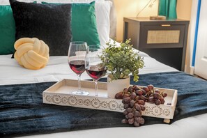 4 quartos, ferros/tábuas de passar roupa, Wi-Fi, roupa de cama