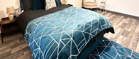 1 chambre, Wi-Fi gratuit, draps fournis