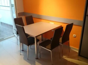 Apartment (Two-Bedroom Apartment With Terrace An) | Dining room - Apartments Radacic (Marina)