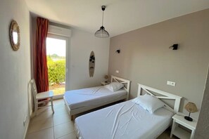 3 bedrooms, iron/ironing board, travel crib, WiFi