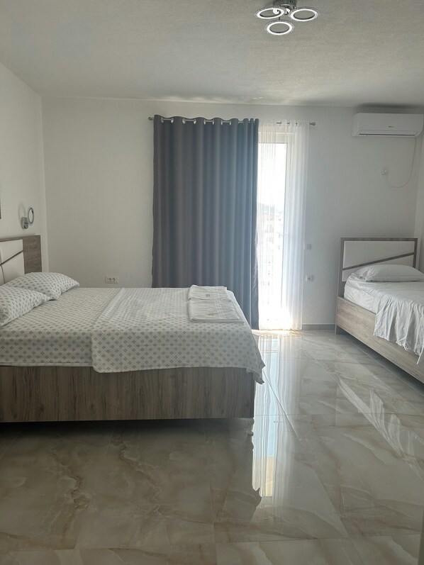 1 bedroom, iron/ironing board, WiFi, bed sheets