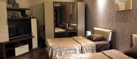 3 camere, Wi-Fi, lenzuola