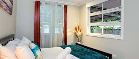 4 Schlafzimmer, Bügeleisen/Bügelbrett, Reisekinderbett, kostenloses WLAN