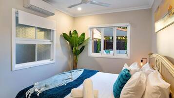 4 bedrooms, iron/ironing board, travel cot, free WiFi
