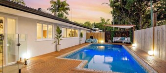 City Haven    A Slice of Paradise 4BR    Pool