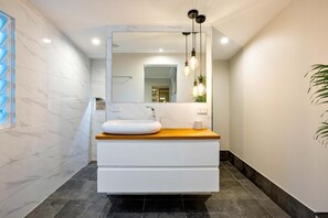Shower, hair dryer, shampoo