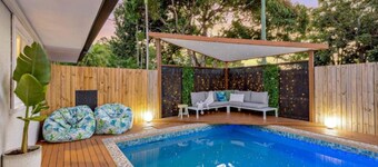 City Haven - A Slice of Paradise 4BR - Pool & Dog Friendly