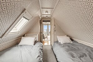 3 chambres, fer et planche à repasser, Wi-Fi, draps fournis
