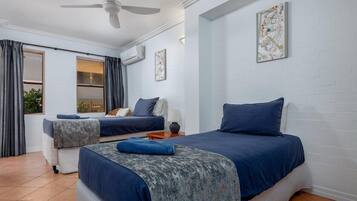 2 bedrooms, iron/ironing board, WiFi, bed sheets