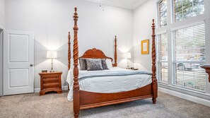 4 chambres, fer et planche à repasser, Wi-Fi, draps fournis