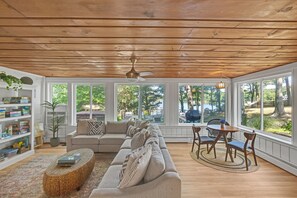 TV, fireplace, video games, books