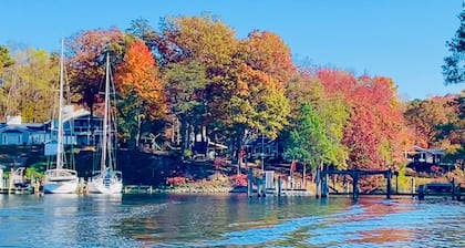 Waterfront home on Mill Creek-5BR-Hot tub & Kayaks