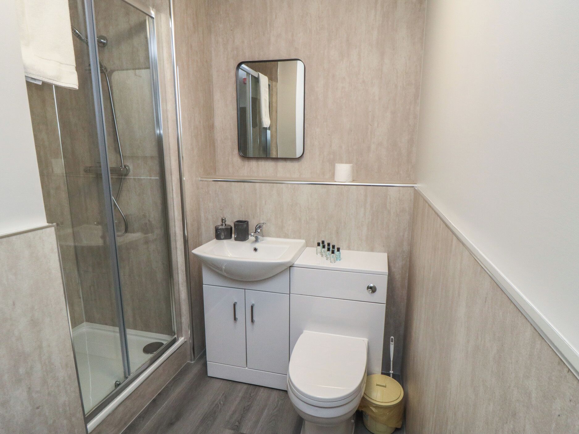 Casa de campo | Baño | Ducha y secador de pelo