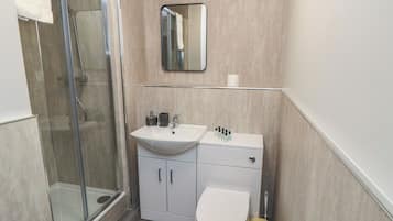 Casa de campo | Baño | Ducha y secador de pelo