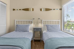 3 chambres, bureau, fer et planche à repasser, Wi-Fi gratuit