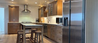 New Cozy Bluffdale Stay -Sleeps 4-Quiet, Patio, Full Kitchen, Near Freeway