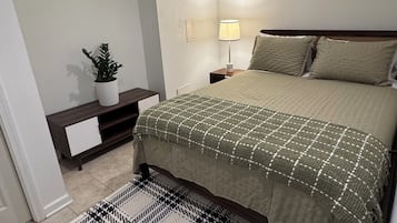 2 bedrooms, desk, iron/ironing board, free WiFi