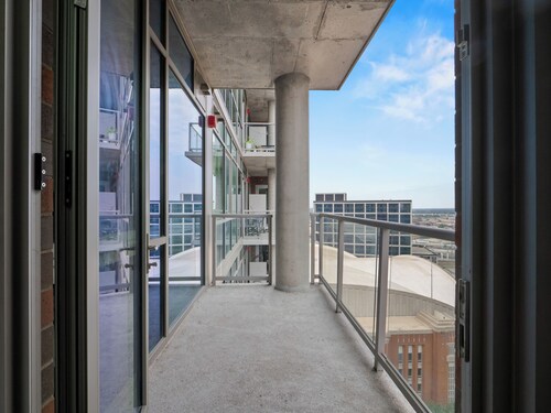 Victory Park High Rise, By AA Center, Entire Apartment