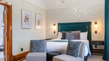 Luxury Apartment, Balcony, Courtyard View