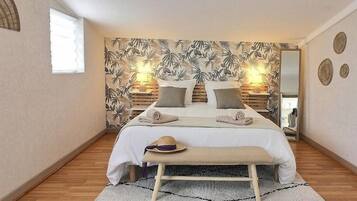 2 chambres, fer et planche Ă repasser, Wi-Fi gratuit, draps fournis