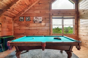 Spielezimmer