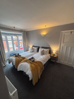 3 Schlafzimmer, Bügeleisen/Bügelbrett, WLAN, Bettwäsche