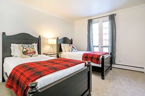 Exterior - Lionshead Village 2BR at Alphorn - Walk to Gondola (Vail)