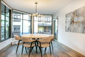 Exterior - Diamond-rated 2BR Condo in Heart of Vail Village - Center Place (Vail)