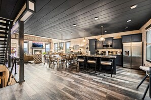 Interior - Million$$View|Indr Pool|Games|Outdoor Pavilion|Pool Table|Theater (Sevierville)