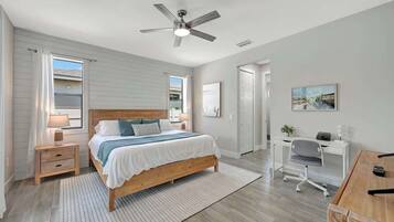 4 bedrooms, desk, iron/ironing board, travel cot
