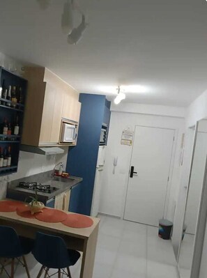 Microones, forn i placa de cuina