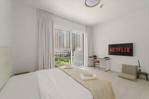 1 slaapkamer, een strijkplank/strijkijzer, gratis wifi, beddengoed