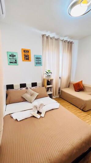 2 makuuhuonetta, Wi-Fi, vuodevaatteet