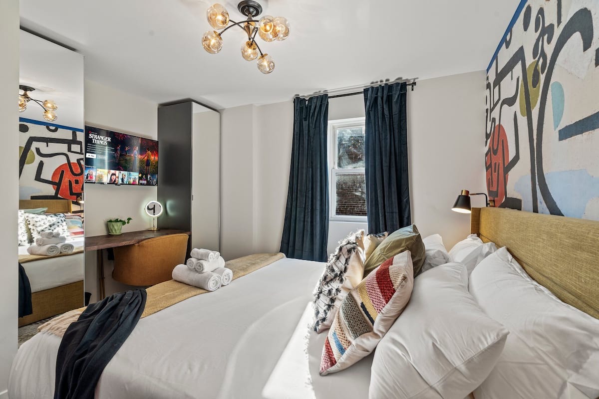 Condo, 1 King Bed with Sofa bed, Non Smoking, Air conditioning | 1 bedroom, iron/ironing board, free WiFi