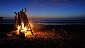 Solsenger og strandhåndklær