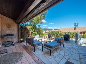 Outdoor dining - Les Mas du Levant by Interhome (Cavalaire)