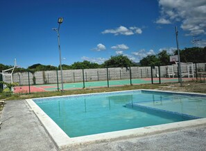 Sports court - Traveling or arriving 7 minutes from El Salvador airport modern house (San Luis Talpa)