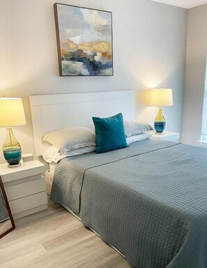 2 chambres, fer et planche à repasser, Wi-Fi, draps fournis