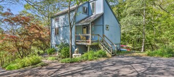 Private 3-bedroom home bordering the Mohonk Preserve, Dog friendly