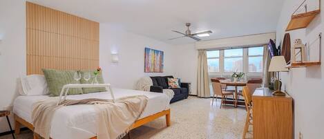 1 多间卧室、办公桌、熨斗/熨衣板、WiFi