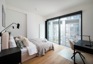 1 多间卧室、熨斗/熨衣板、WiFi、床单