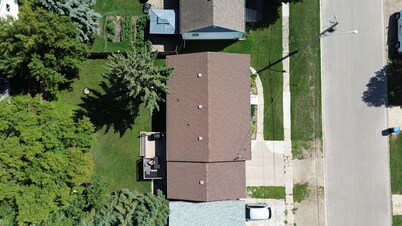 Charming 1-bedroom-1 bath basement suite with AC, WiFi in downtown Souris mb